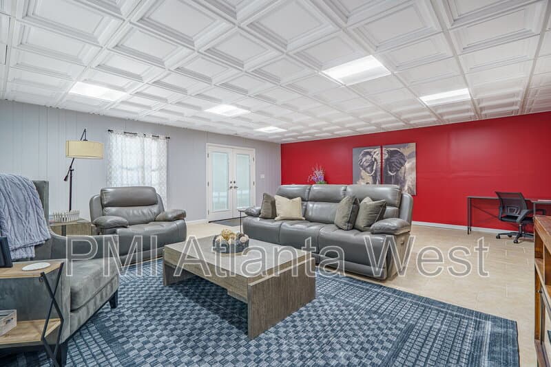 Sandy Springs House: 2215 Spalding Drive