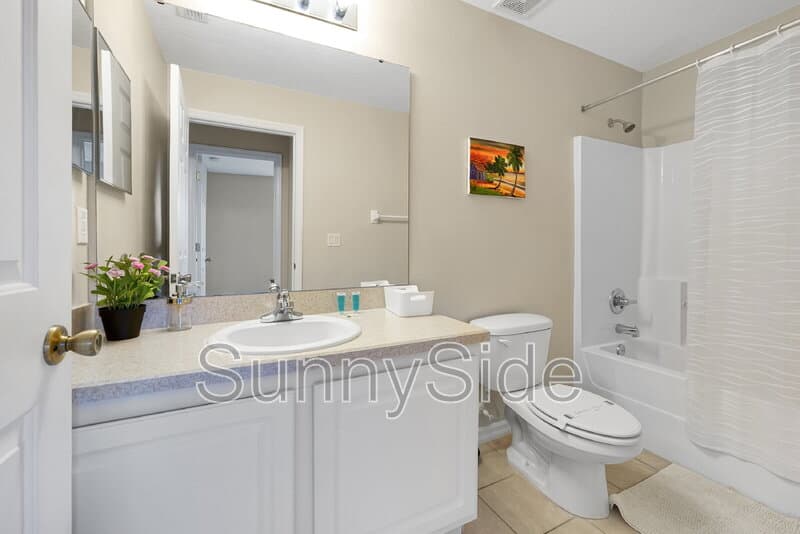 Davenport House: 441 Robin Rd