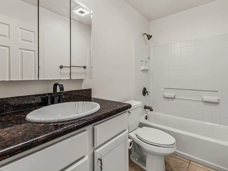 Oceanside Condo: 506 Canyon Dr