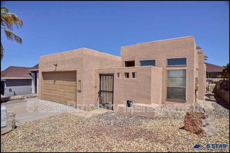 El Paso House: 7959 Morning Dawn Avenue !!