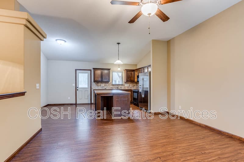 Colwich Condo: 406 North Colorado Avenue - F