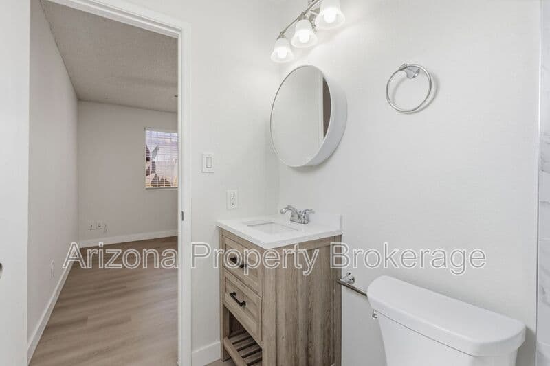 Tempe House: 2167 E. Palmcroft Dr.