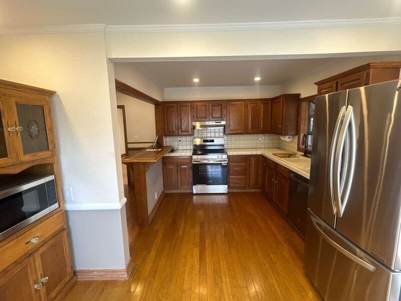 Montrose House: 2434 Florencita Drive