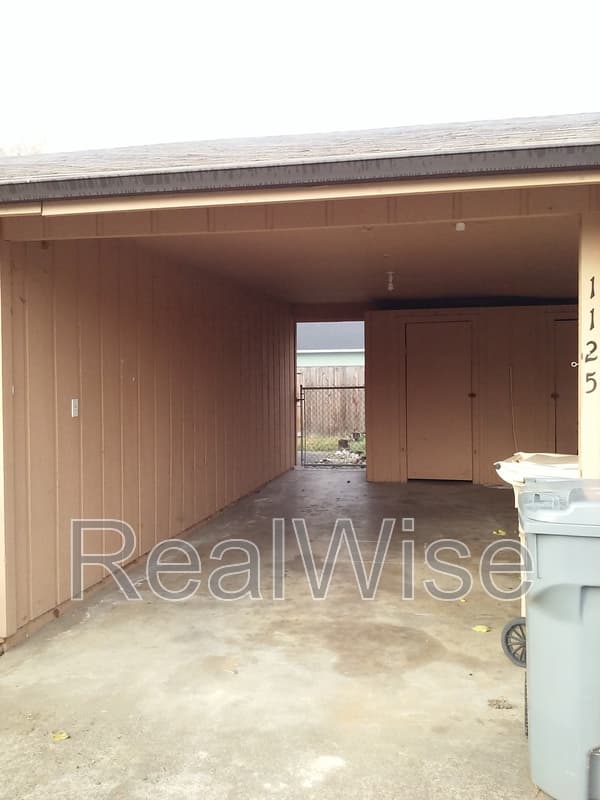 Grants Pass House: 1125 SW Bridge St