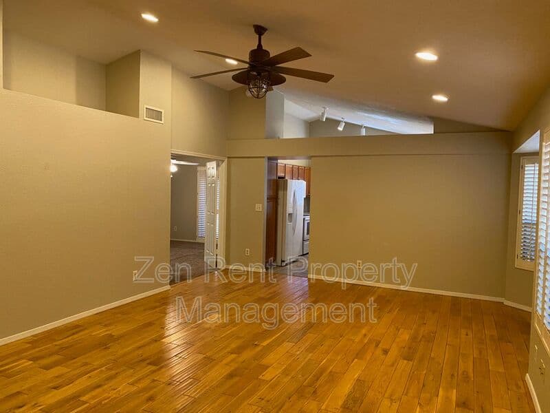 Gilbert House: 788 S Martinique Drive