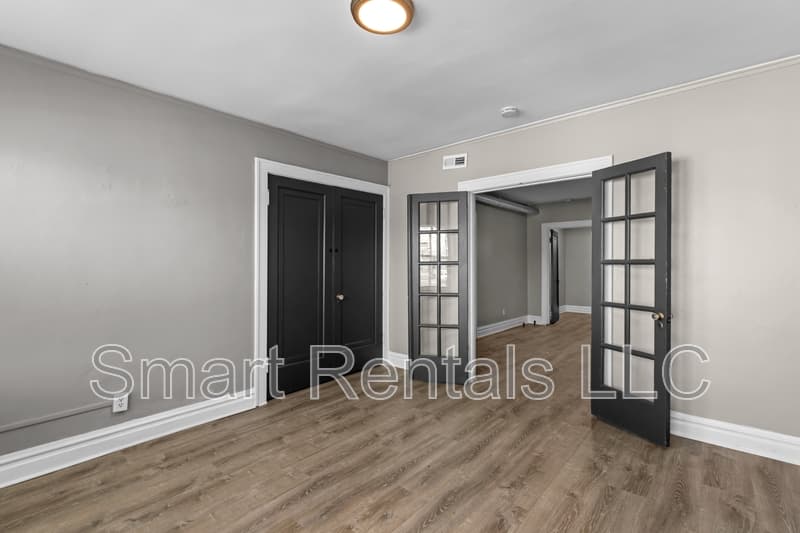 St. Louis Condo: 5618 South Grand Boulevard - 10