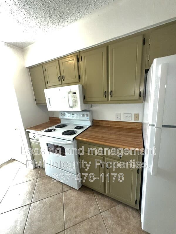 Baton Rouge Apartment: 7324 Menlo Drive