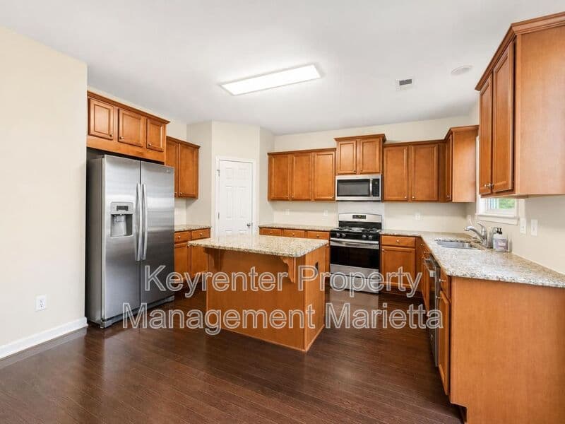 Marietta House: 302 Rosemont Park Ln