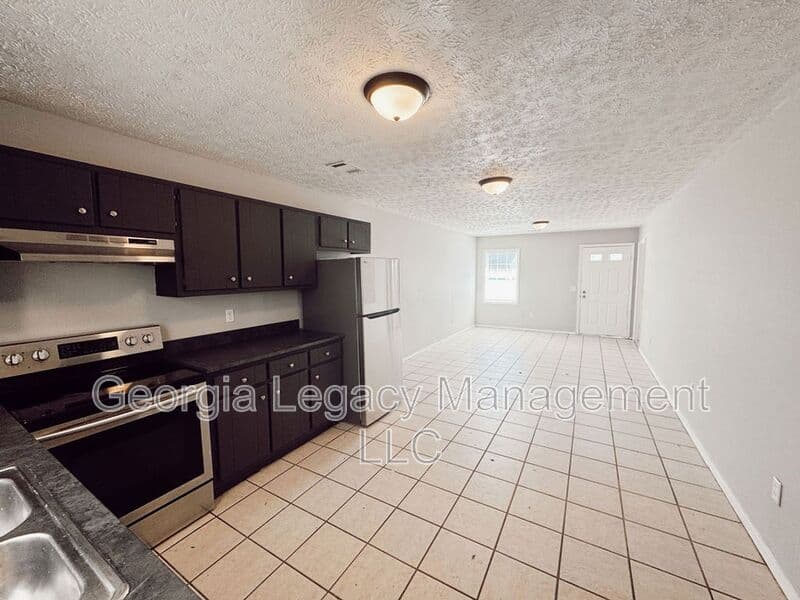 Cleveland House: 896 Campbell St