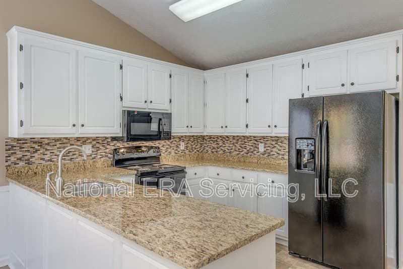 Covington House: 35 Oak Ridge Ct
