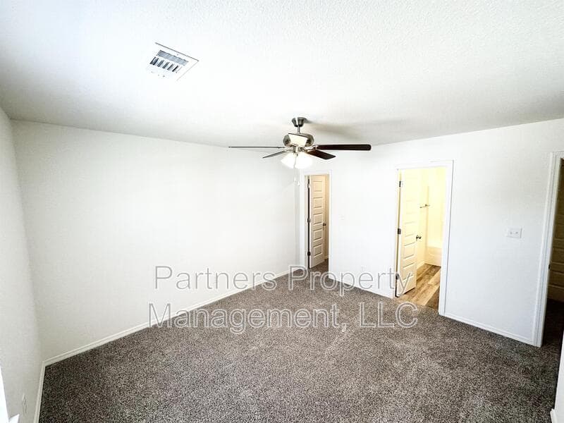 Fayetteville Condo: 823 South Amarillo Avenue - 2
