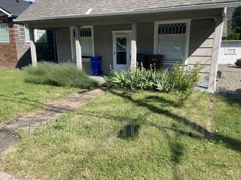Oregon City House: 601 South McLoughlin Boulevard