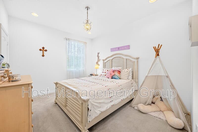 Orlando House: 8205 Bayliss Ct