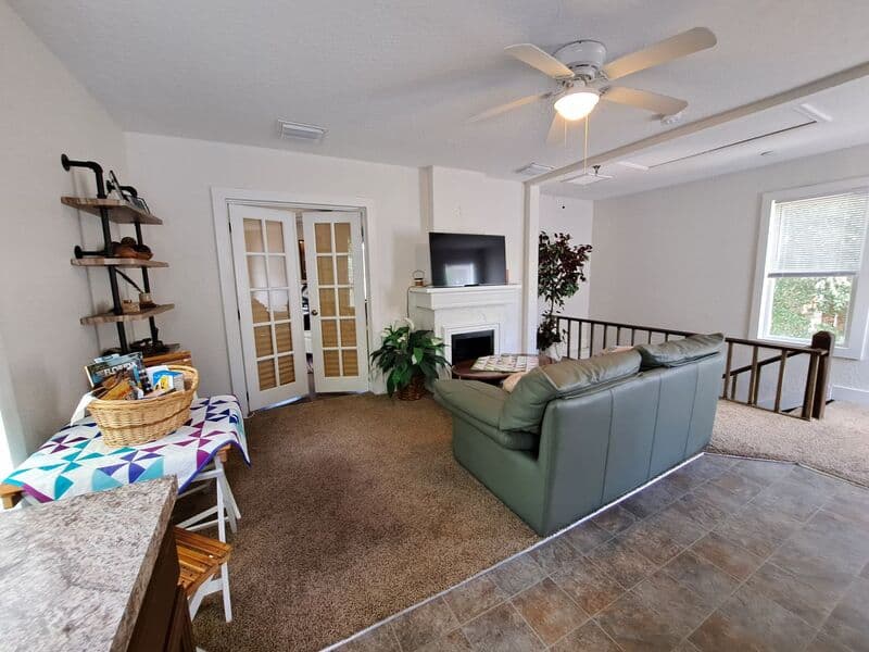 Deland Condo: 206 E Howry Ave