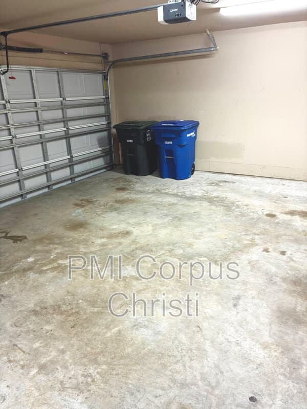Corpus Christi Townhome: 4750 Grand Junction Drive