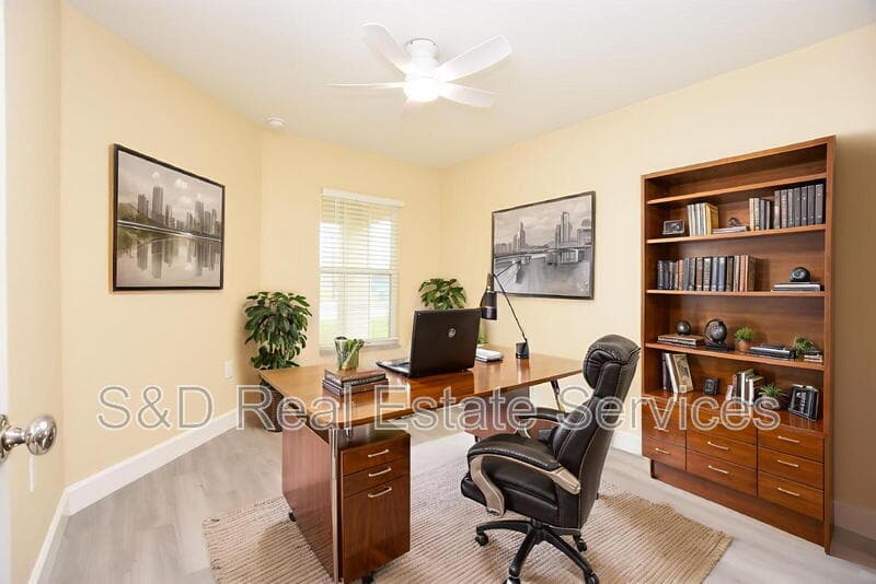 Lakeland Condo: 1111 Mercury Dr E