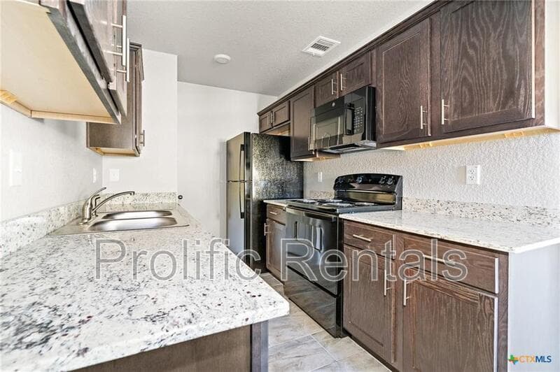 Copperas Cove Condo: 103 Lost Trail - B