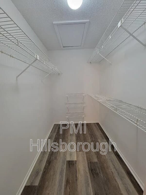 Brandon House: 914 Burlwood Street