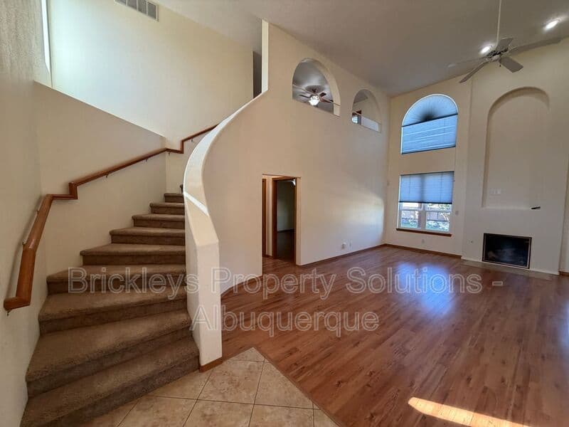 Albuquerque House: 9600 Allande Rd NE