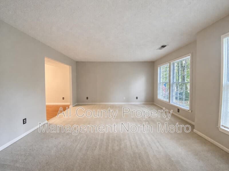 Johns Creek House: 5400 Taylor Road