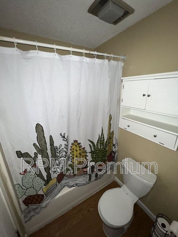 Baton Rouge Condo: 10062 Jefferson Hwy