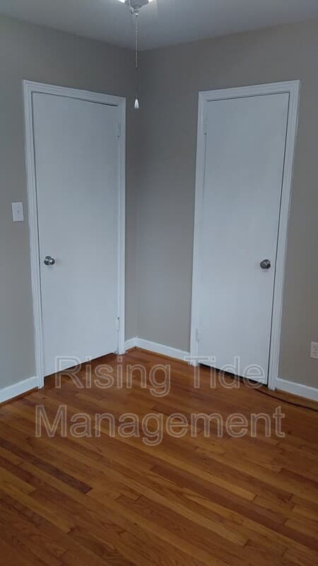 Birmingham House: 1136 Dogwood Ln