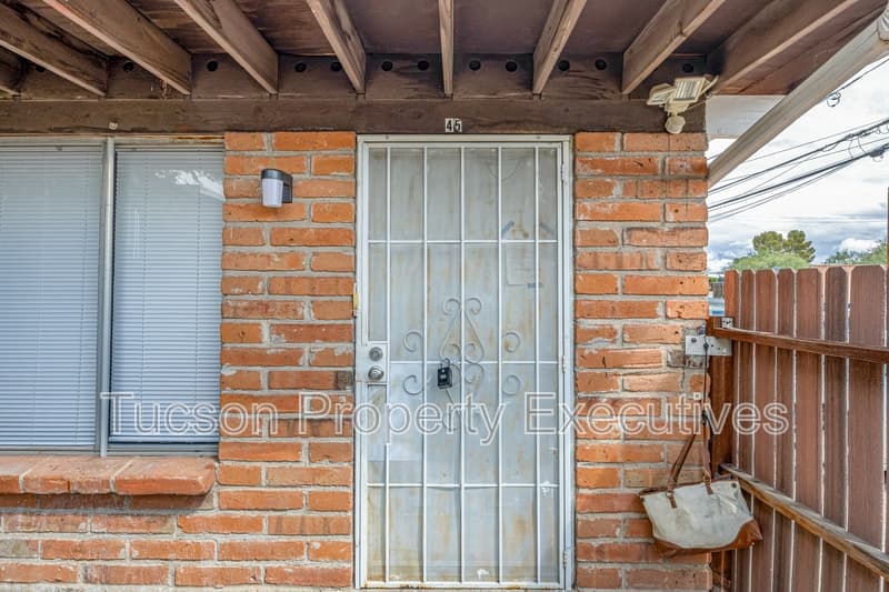Tucson Condo: 45 East Alturas Street