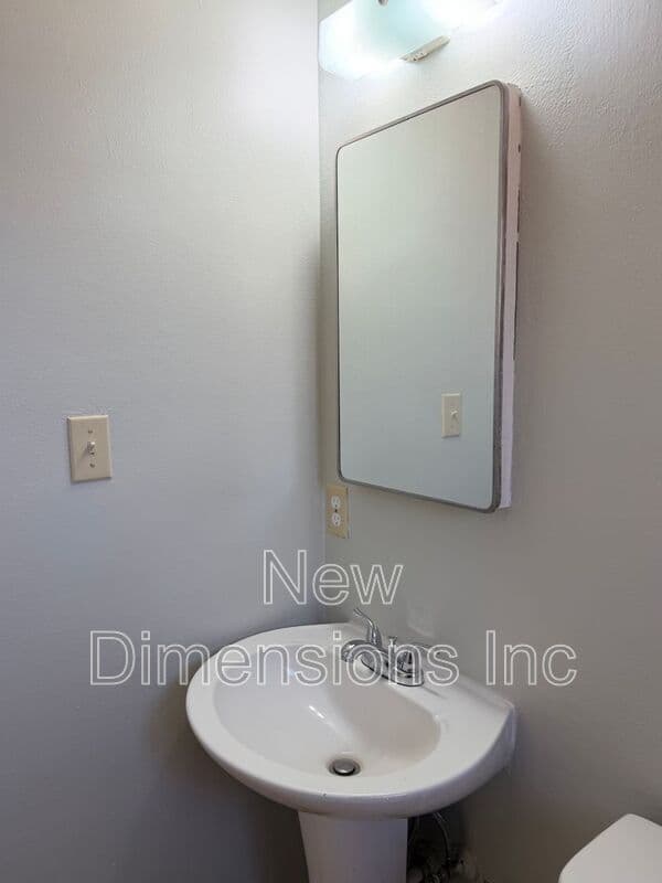 Reno House: 68 South Wells Avenue