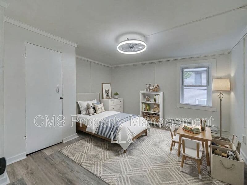 Somerville Condo: 148 Davenport Street
