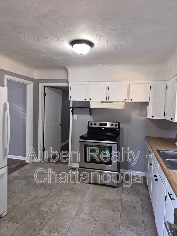 Chattanooga House: 4213 Oakland Terrace N