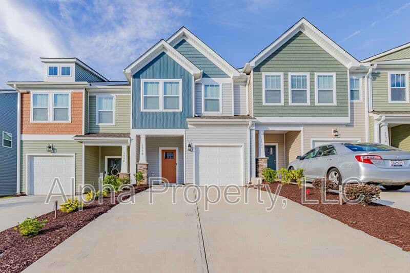 Moore Townhome: 1530 Rivermeade Dr