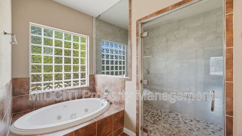 Bulverde House: 5310 Meadow Lark Dr