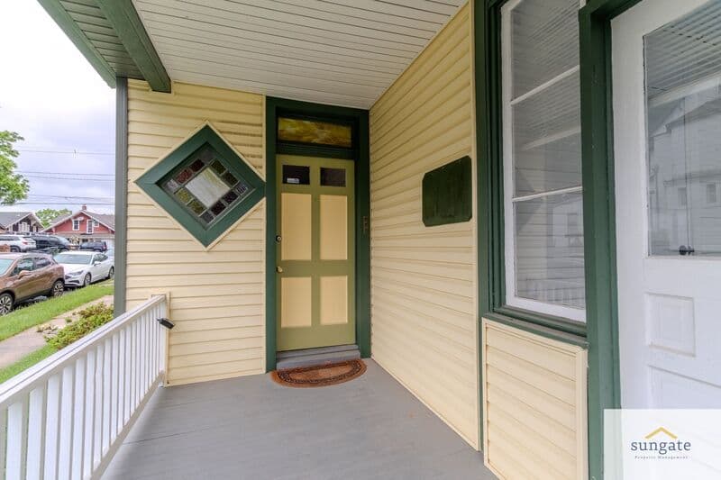 Baltimore Condo: 2900 E Strathmore Ave