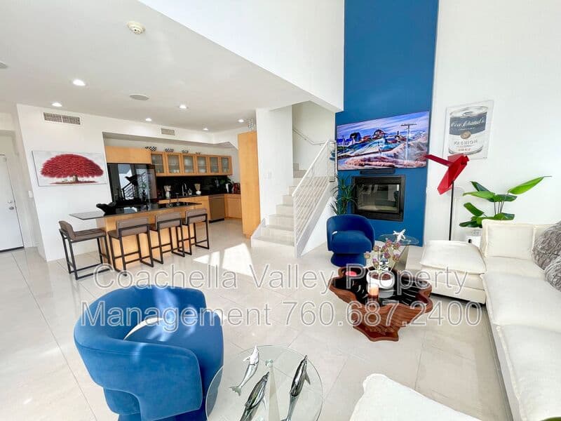 Palm Springs House: 353 Cheryl Dr