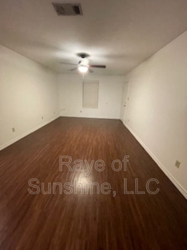 Nash Condo: 282 North Pecan Street