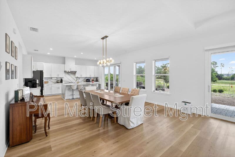 St. Cloud House: 6604 Quest Street