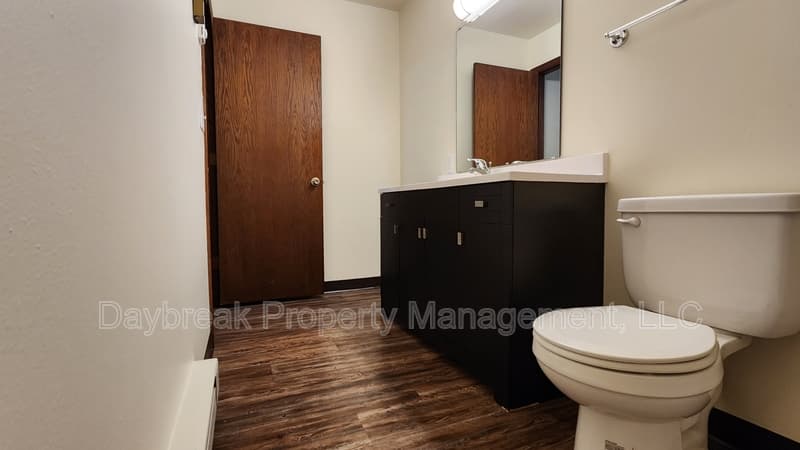 Fargo Condo: 507 11th St S - 104