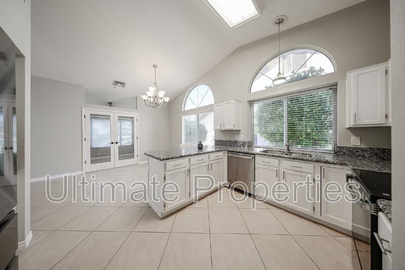Peoria House: 8738 W Rockwood Dr