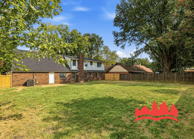 Bartlett House: 3915 Clover Hill Dr