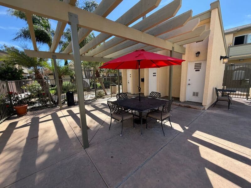 San Diego House: 5402 Balboa Arms