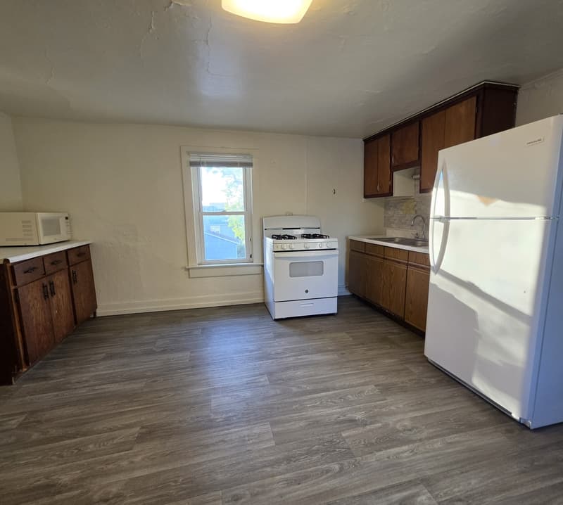 Oshkosh Condo: 632 Bay Shore Drive - Upper