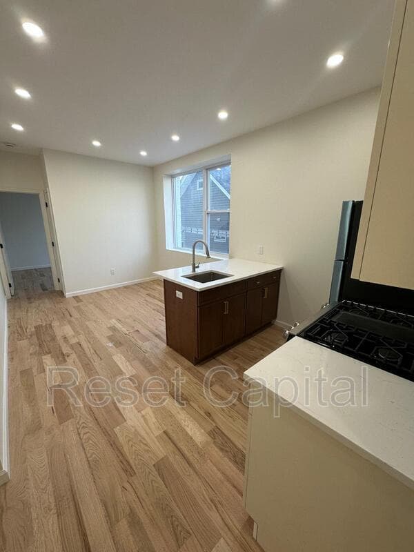 Bogota Condo: 15 Palisades Ave
