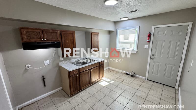 Memphis House: 2434 Vollintine