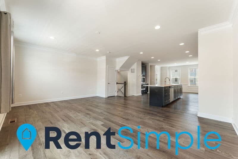 Manassas Townhome: 10520 Ratcliffe Trail