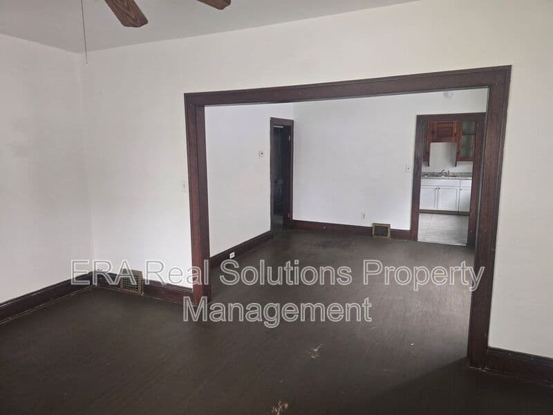Cleveland House: 2282 Sartatoga Ave