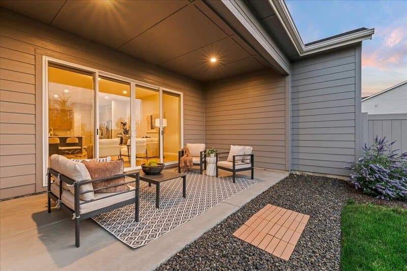 Star House: 2218 North Leatherwood Avenue