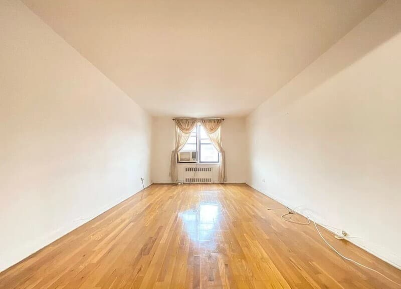 Queens Condo: 84-19 51st Ave