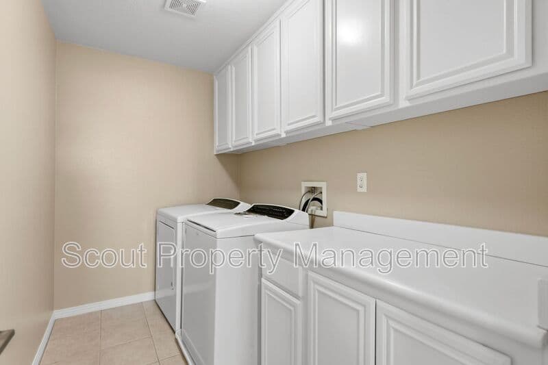 Menifee House: 28629 Maplewood Drive