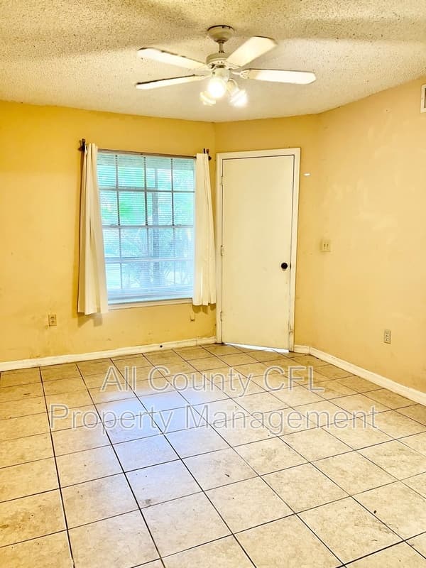 Kissimmee Condo: 401 Fountainhead Circle