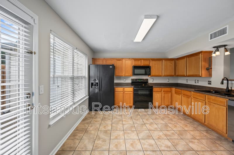 Murfreesboro Townhome: 415 Shoshone Pl